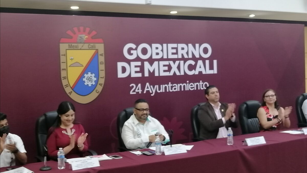Instala Sergio Tamai García Comisión de Gobernación y Legislación del cabildo local.