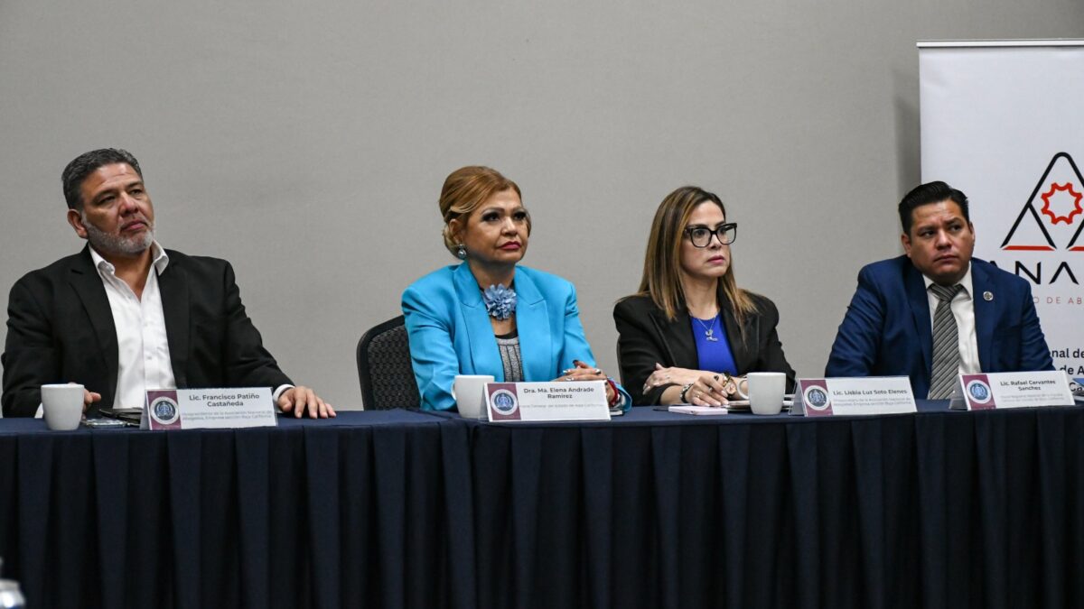 FORTALECE FISCAL GENERAL RELACIÓN CON LA ASOCIACIÓN NACIONAL DE ABOGADOS DE EMPRESAS