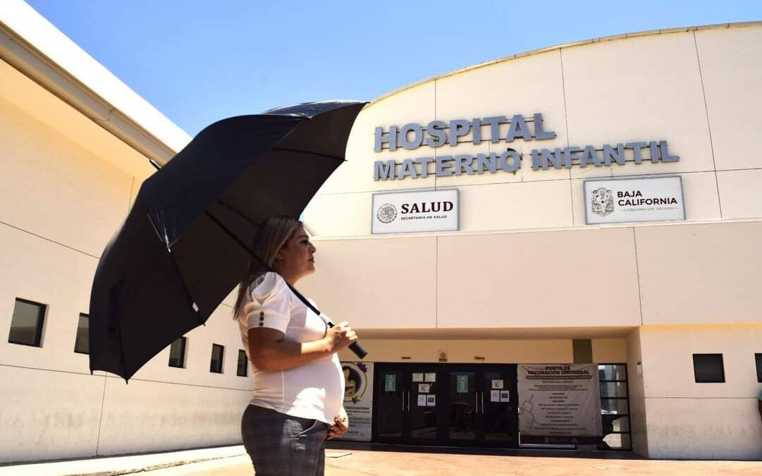 MUJERES EMBARAZADAS SON MÁS SUSCEPTIBLES A GOLPES DE CALOR.