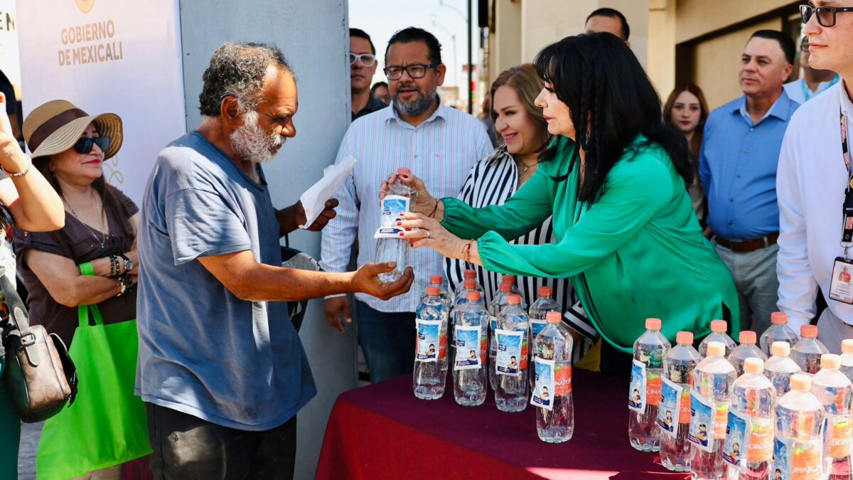 UNEN ESFUERZOS GOBIERNO DE MEXICALI Y OXXO PARA AMPLIAR PUNTOS DE HIDRATACIÓN