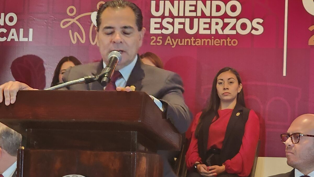 DE PRÓSPERO EMPRESARIO SIN ESTUDIOS A SECRETARIO DEL AYUNTAMIENTO