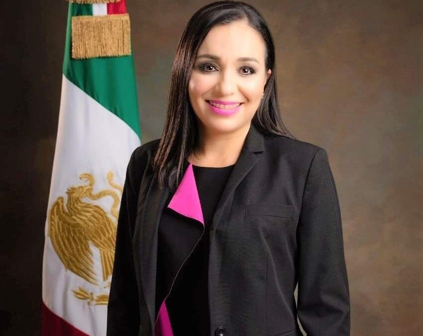 Amintha Briceño con 4 demandas de ex colaboradores del  Congreso