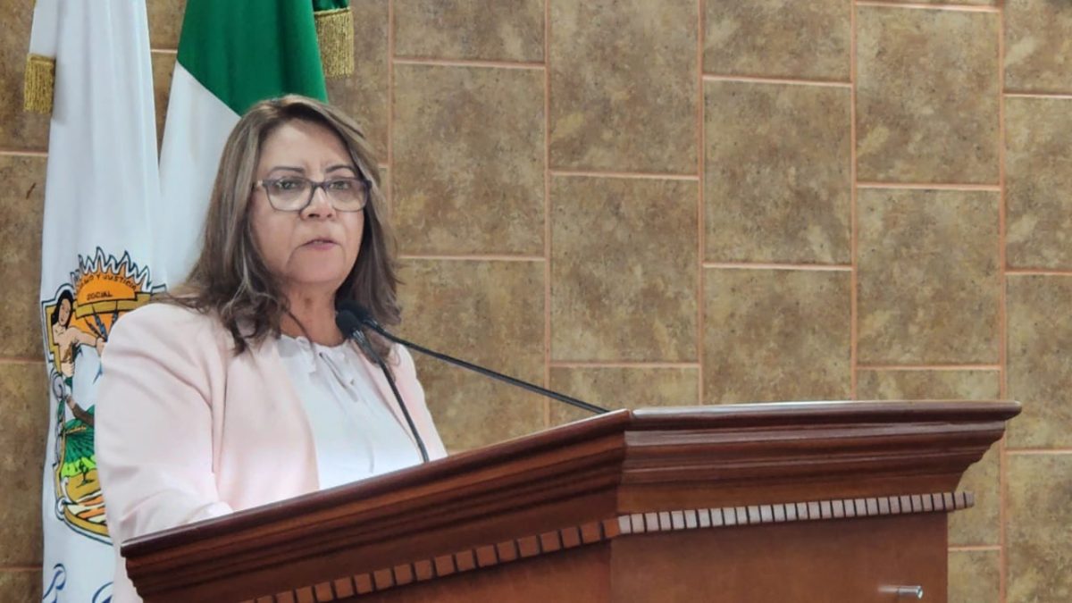 DIPUTADA GLORIA MIRAMONTES PLANTILLAS, PRESENTA REFORMA A LA LEY QUE RIGE AL CONGRESO DEL ESTADO