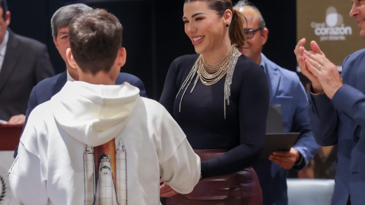 IMPULSA GOBERNADORA MARINA DEL PILAR INCURSIÓN DE JÓVENES EN LA ACTIVIDAD EMPRESARIAL CON PROGRAMA “YO EMPRENDO”