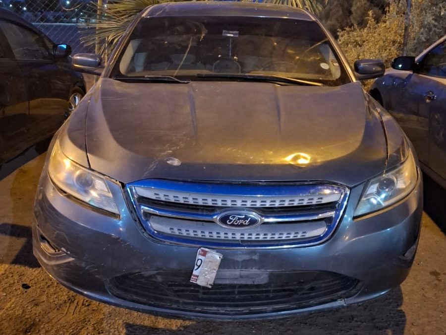 Taxis de plataformas cumplirán nueva ley de portar distintivo con engomados del IMOS