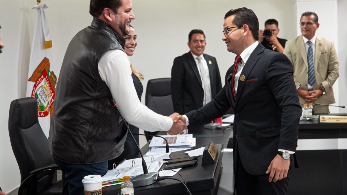 Aprueba Cabildo de Tijuana licencia temporal al presidente municipal Ismael Burgueño Ruiz